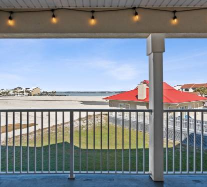 Sunset Harbor Unit 422_1