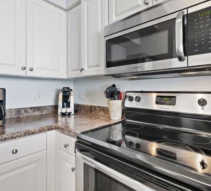 Fully Equipped Kitchen includes Regular Coffee Pot & Keurig Coffee Maker