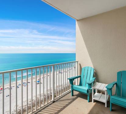 Gorgeous 10th Floor View of the Emerald Green Gulf.