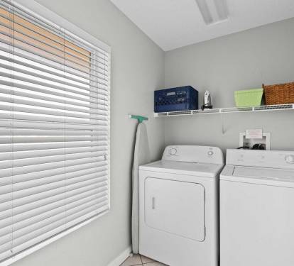 Washer & Dryer: Large-capacity set for all your beach laundry needs
