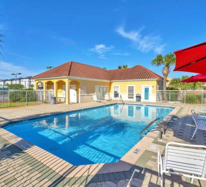 Community Pool - (seasonally heated)
