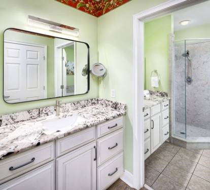 Master Bath - Waters Edge Resort Unit 604 Okaloosa Island Fort Walton Beach Vacation Rentals by Sunset Resort Rentals
