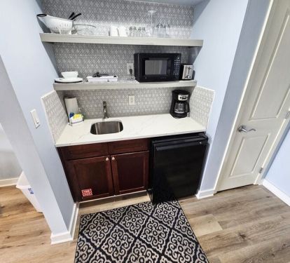 Luau I - 6705 Studio_12