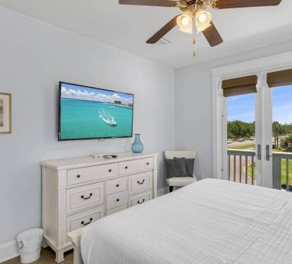 Your friends or family feel special staying here. Hotel-quality setup with privacy, a real bed, entertainment, and their own balcony view.