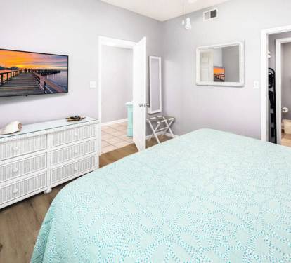 Master Bedroom - 
Sandpiper Cove Resort 9106 Holiday Isle Destin Florida Vacation Rentals