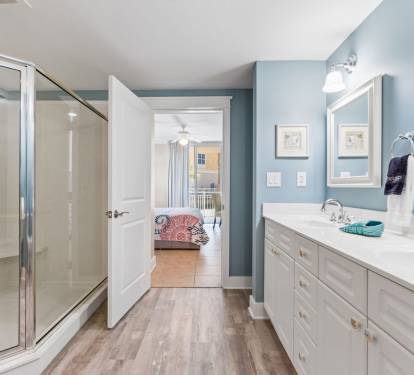 Attached Master Bathroom - Vanity, Garden Tub - Stand-in Shower, Toilet - Towels Provided