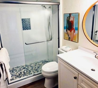 Master Bathroom - Aqua Villa Resort, Okaloosa Island, Fort Walton Beach, Vacation Condos by Sunset Resort Rentals