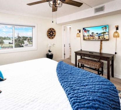 Master Bedroom - Aqua Villa Resort, Okaloosa Island, Fort Walton Beach, Vacation Condos by Sunset Resort Rentals