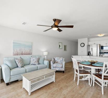 Living Area - Gulf Front - Balcony Access - Smart TV - Queen Sleeper Sofa - Linens Provided