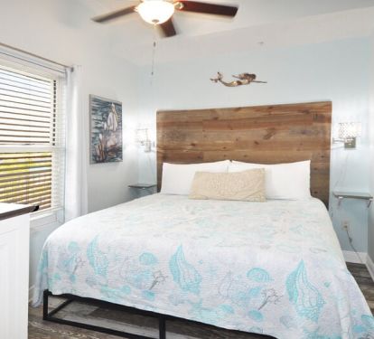 Master Bed - Waters Edge Resort unit 613 Okaloosa Island Fort Walton Beach Vacation Rentals by Sunset Resort Rentals
