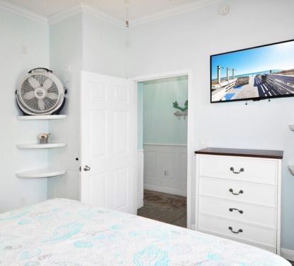 Master Bed - Waters Edge Resort unit 613 Okaloosa Island Fort Walton Beach Vacation Rentals by Sunset Resort Rentals