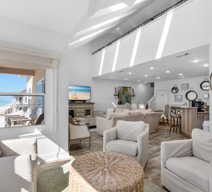 Sitting Area with Gulf Views