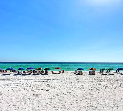Beautiful Beach at Shoreline Towers 