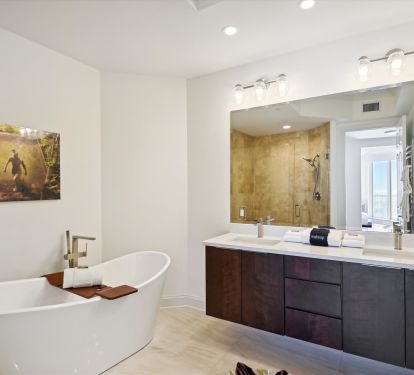 Main level master bathroom
