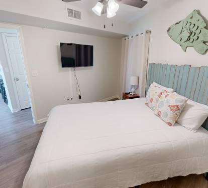 Guest Bedroom (B)