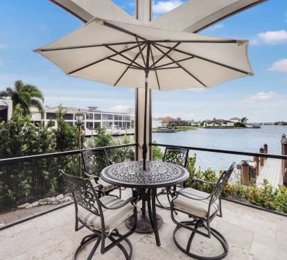 Outdoor Dining Table