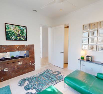 Den (1st Floor)