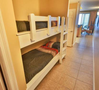 Hallway Bunks 1 Part 1