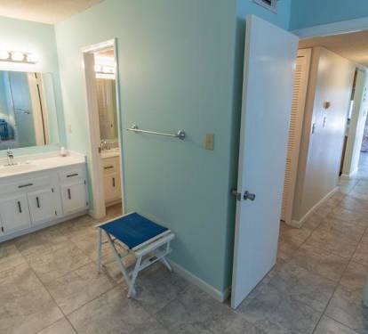Master Bathroom 1 Part 1