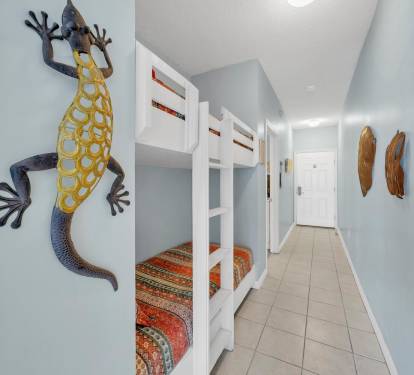 Hallway Bunks 1 Part 2