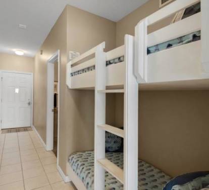 Hallway Bunks 1 Part 1