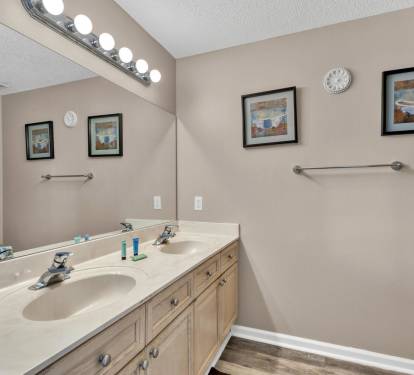 Master Bathroom 1 Part 1