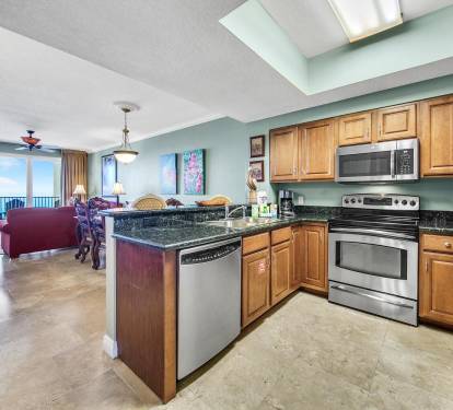 Kitchen with Breakfast Bar