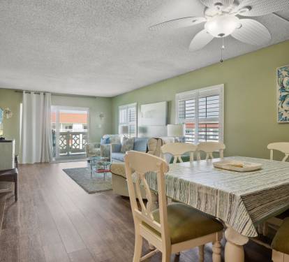 living room/dining room