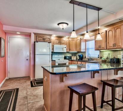 El Matador 410 - Alicia J Hollis Realtor Rentals - Free Beach Chairs