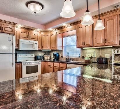 El Matador 410 - Alicia J Hollis Realtor Rentals - Free Beach Chairs
