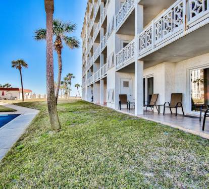 El Matador 410 - Alicia J Hollis Realtor Rentals - Free Beach Chairs