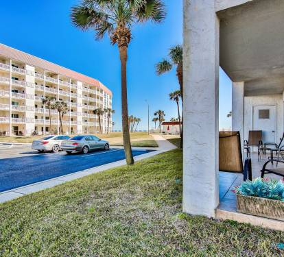 El Matador 410 - Alicia J Hollis Realtor Rentals - Free Beach Chairs