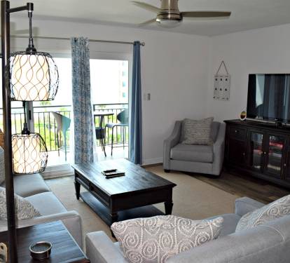 With ceiling fan in living room and bedrooms you will always be able to have a breeze.