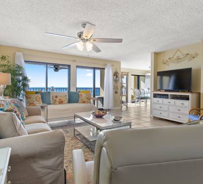 living room/dining room