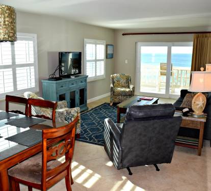 These corner units with their side windows really make for a great view.