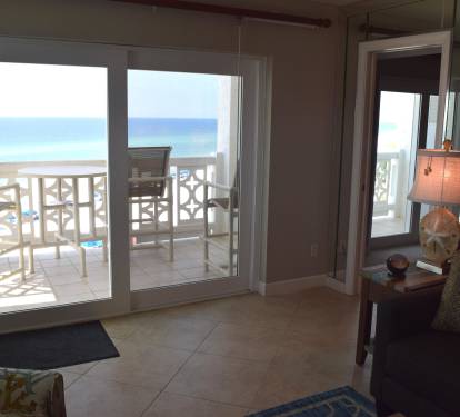 With new state of the art sliding glass doors and windows you can shut any noise from the outside. But you can't hide the view from this Penthouse corner unit!