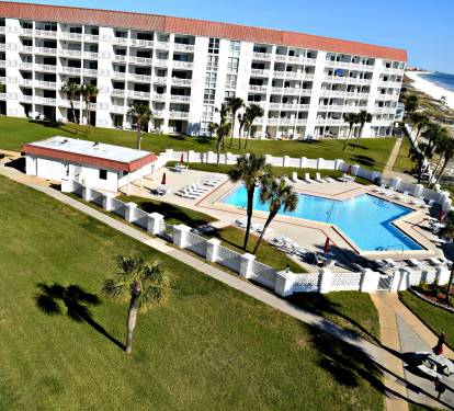 One of El Matador Condominium Beach Resort's two pools - this one is gulf front!