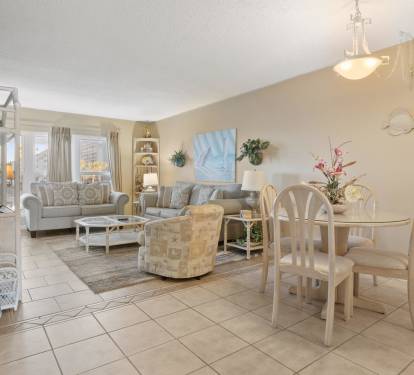 LIVING ROOM /DINING ROOM