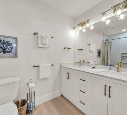Guest Bathroom 1 Part 1 - Upstairs