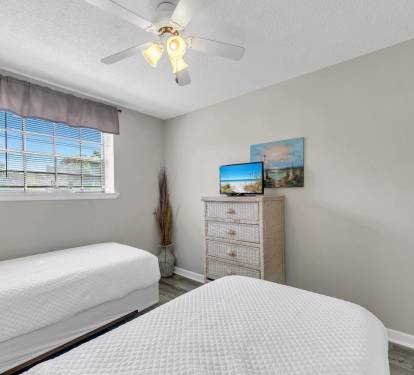 Guest Bedroom 1 Part 2
