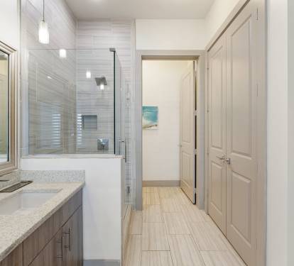 Primary King En-Suite - Walk-In Shower