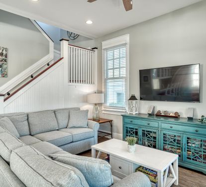 Sit, sleep, binge-watch — this sleeper sofa/sectional does it all. Your comfy getaway just got cozier!