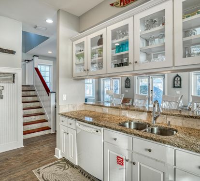 This kitchen’s got all the tools to slay your next meal!