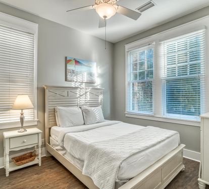 Wake up, hit the beach, then crash in your comfy first floor queen-sized retreat with adjacent bathroom. 32" tv with cable & DVD player.