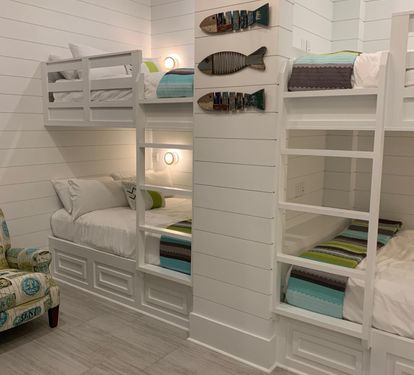 1st Floor 4 Queen Bunkroom with Private Bath