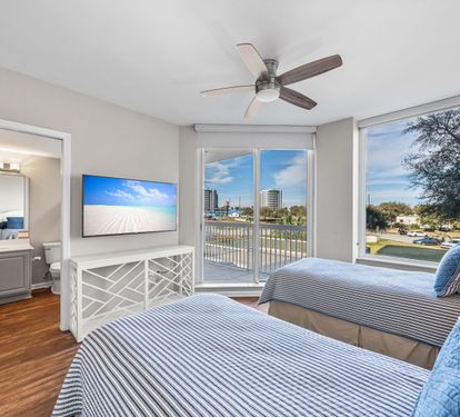 Double Twin Bedroom with Private Bathroom and Balcony Access