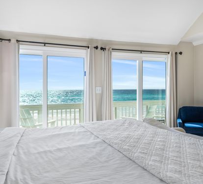 Wake up to this beachy paradise!