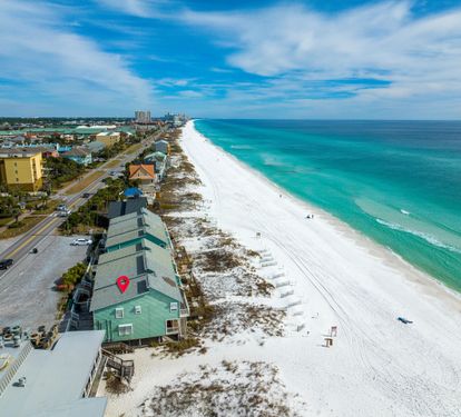 End Unit Directly on the Beach!  Perfect for sunset views!