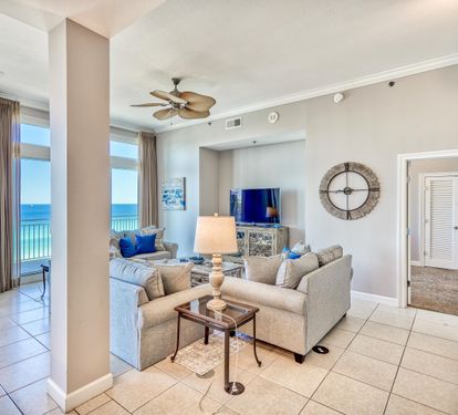 Open Living Room w/Sleeper Sofa