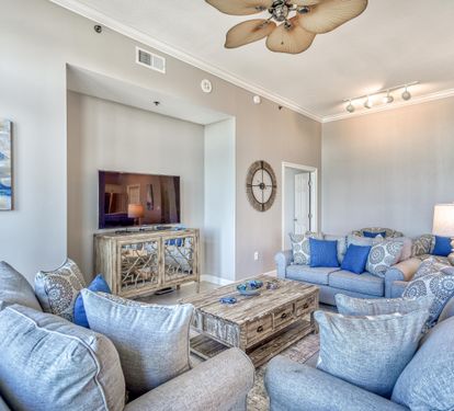 Open Living Room w/Sleeper Sofa